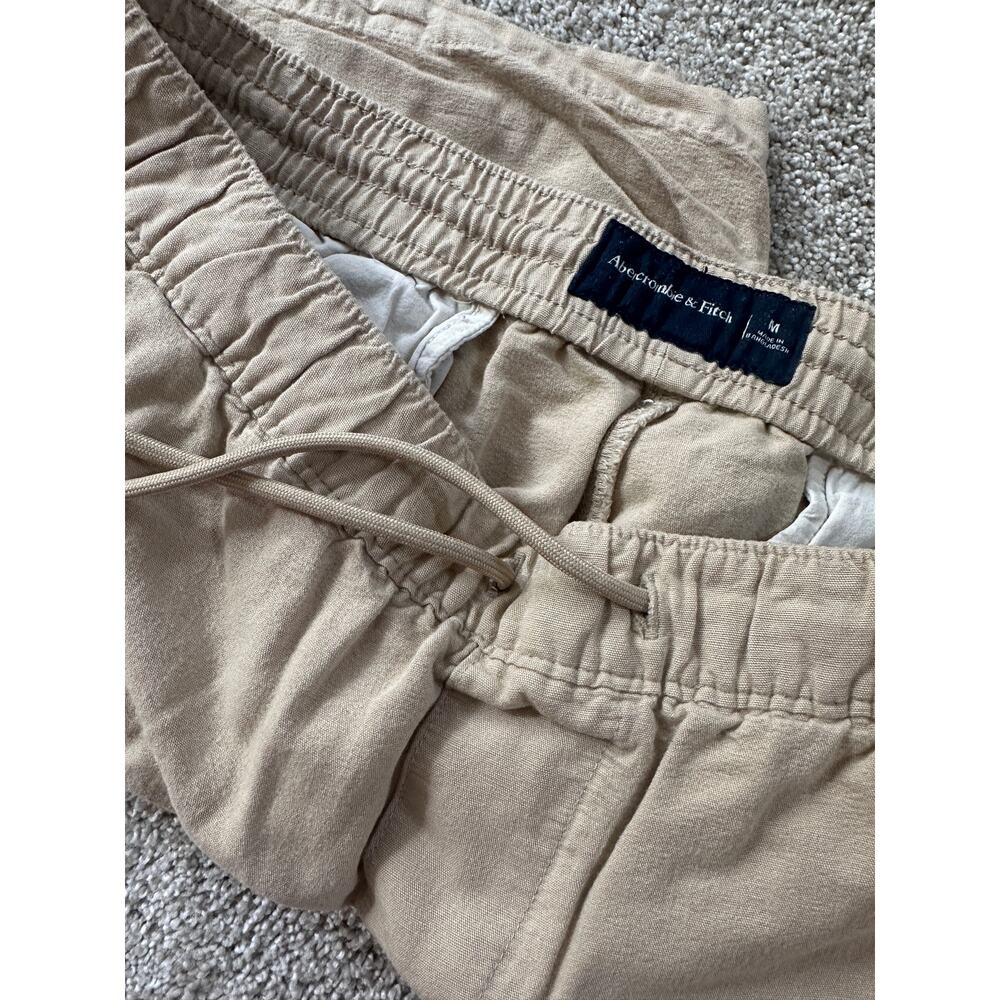Men's Abercrombie & Fitch Khaki Pull-On Shorts - Picture 3 of 4